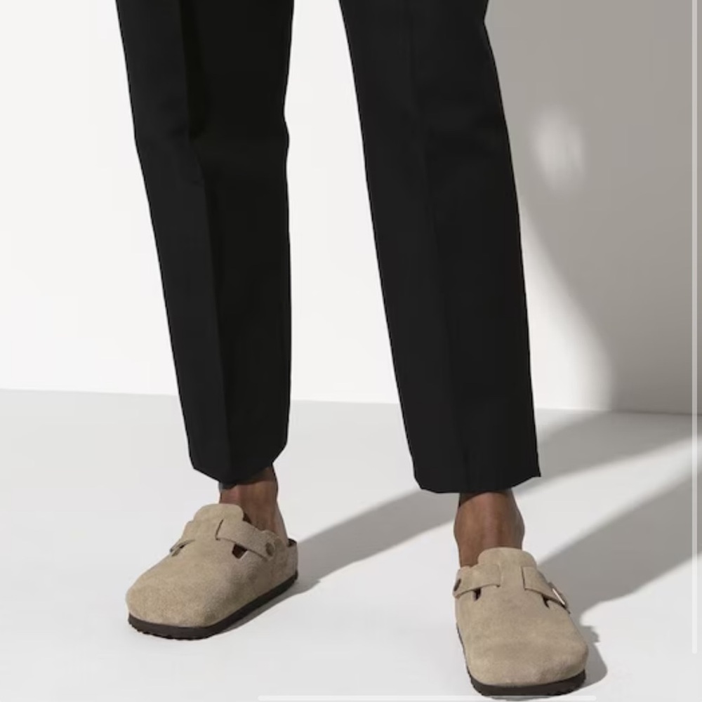 Birkenstock Boston clogs in Taupe